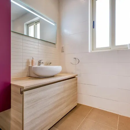 Swieqi 3 Bedroom With Patio 아파트 Is-Swieqi