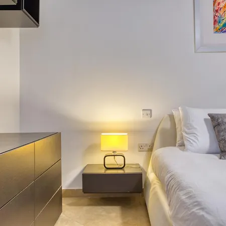 Apartment Swieqi 3 Bedroom With Patio *