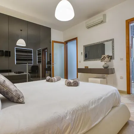 Swieqi 3 Bedroom With Patio 公寓 Is-Swieqi