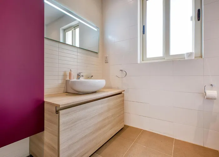 Swieqi 3 Bedroom With Patio Daire Is-Swieqi
