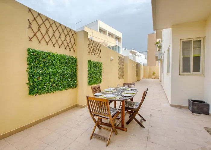 Swieqi 3 Bedroom With Patio Apartament Is-Swieqi