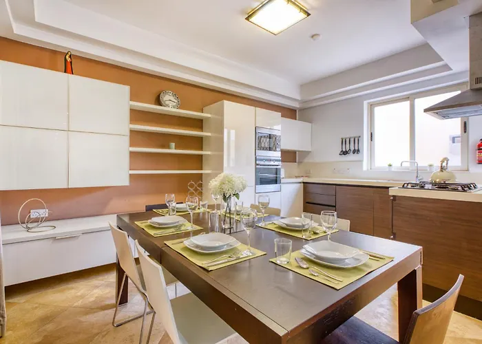 Swieqi 3 Bedroom With Patio *