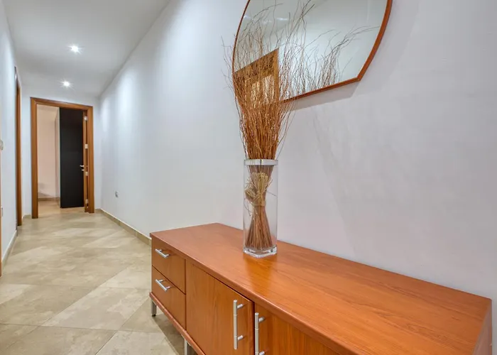 Swieqi 3 Bedroom With Patio Apartament Is-Swieqi